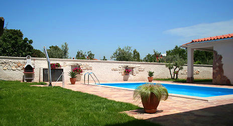 Villa Casa - Blick auf den Swimmingpool